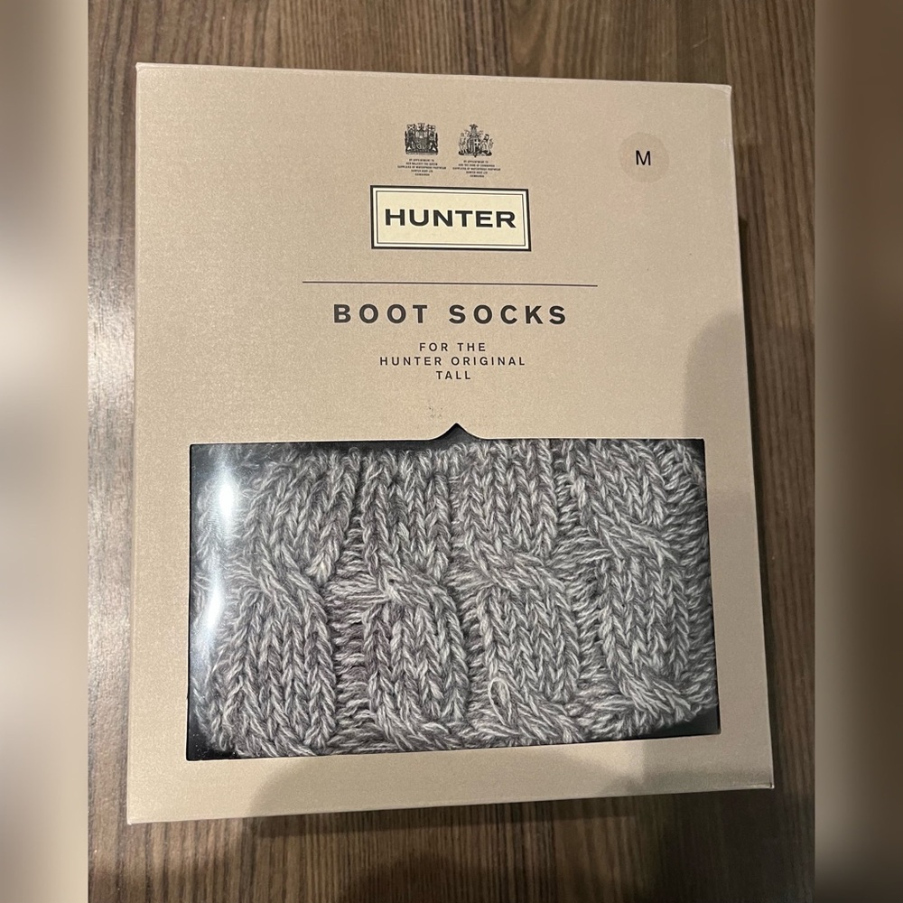 HUNTER tall grey socks size M